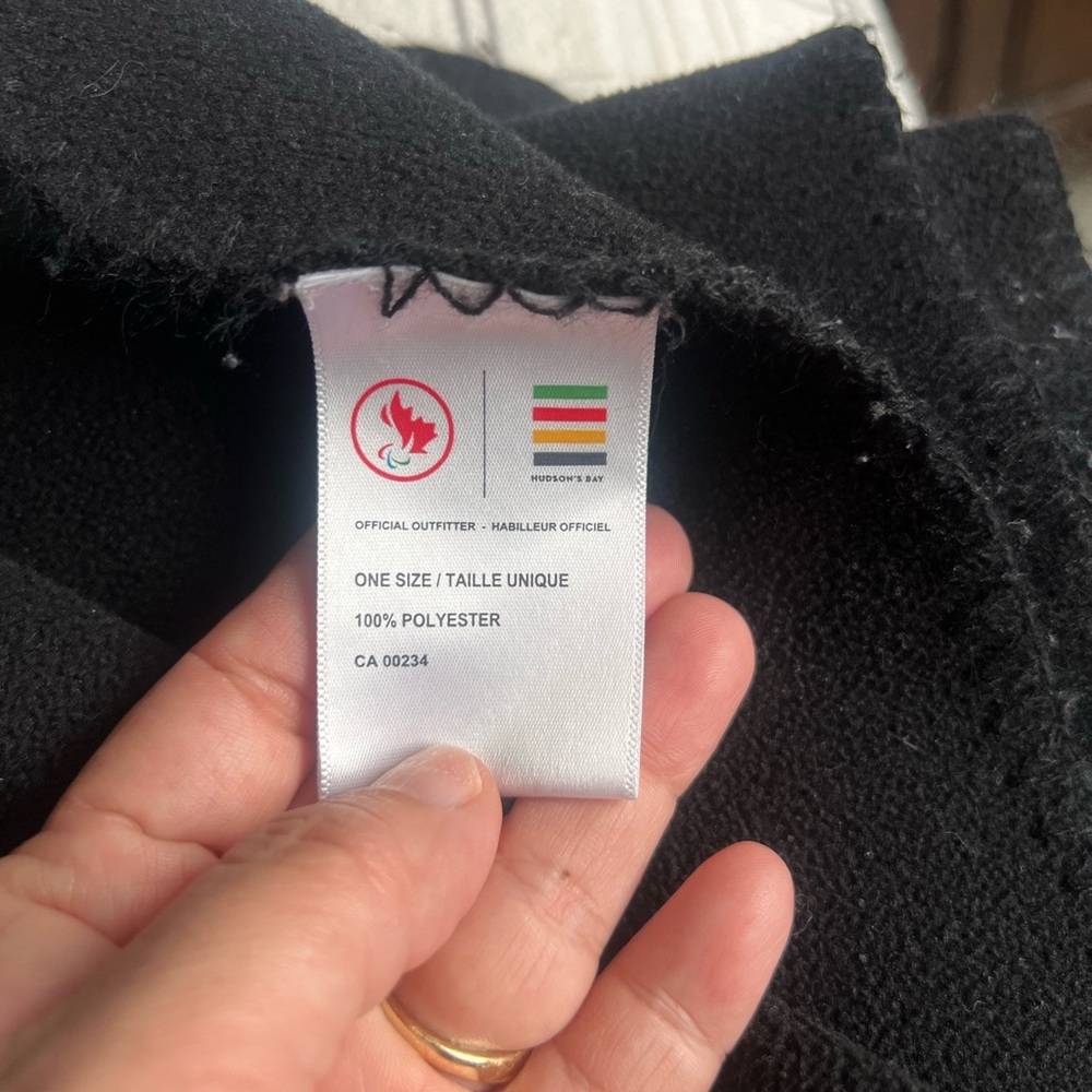 Black Polyester Outerwear